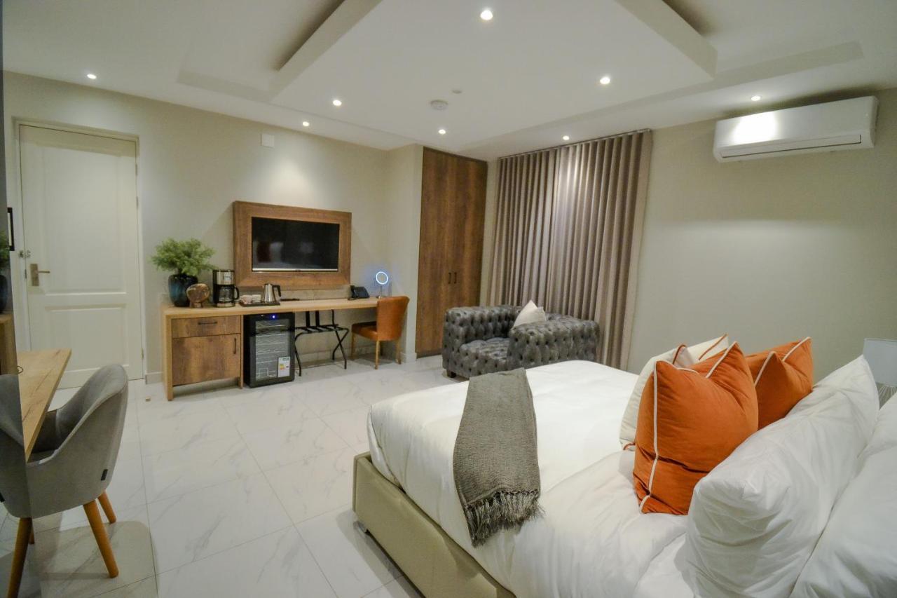 The Octavia Boutique Hotel Inanda Esterno foto